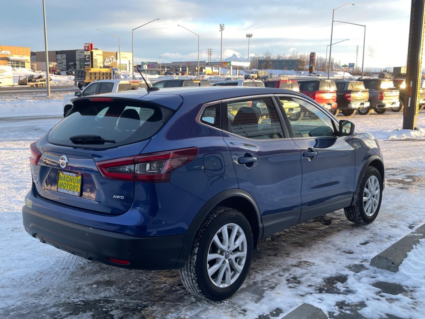 2022 Blue /charcoal cloth Nissan Rogue Sport S AWD (JN1BJ1AW3NW) with an 2.0L L4 DOHC 16V engine, CVT transmission, located at 1960 Industrial Drive, Wasilla, 99654, (907) 274-2277, 61.573475, -149.400146 - Photo#4